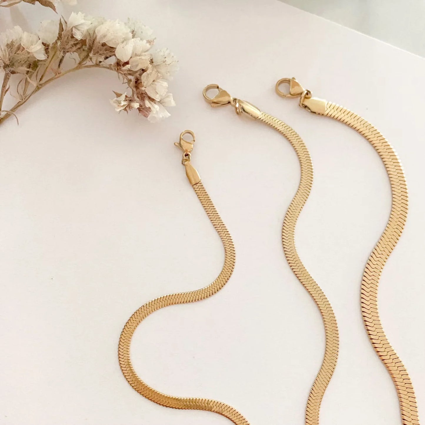 Minimalist Gold Bracelet