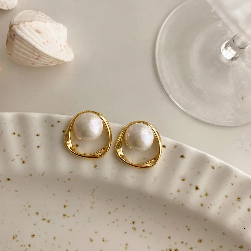 Round Pearl Studs