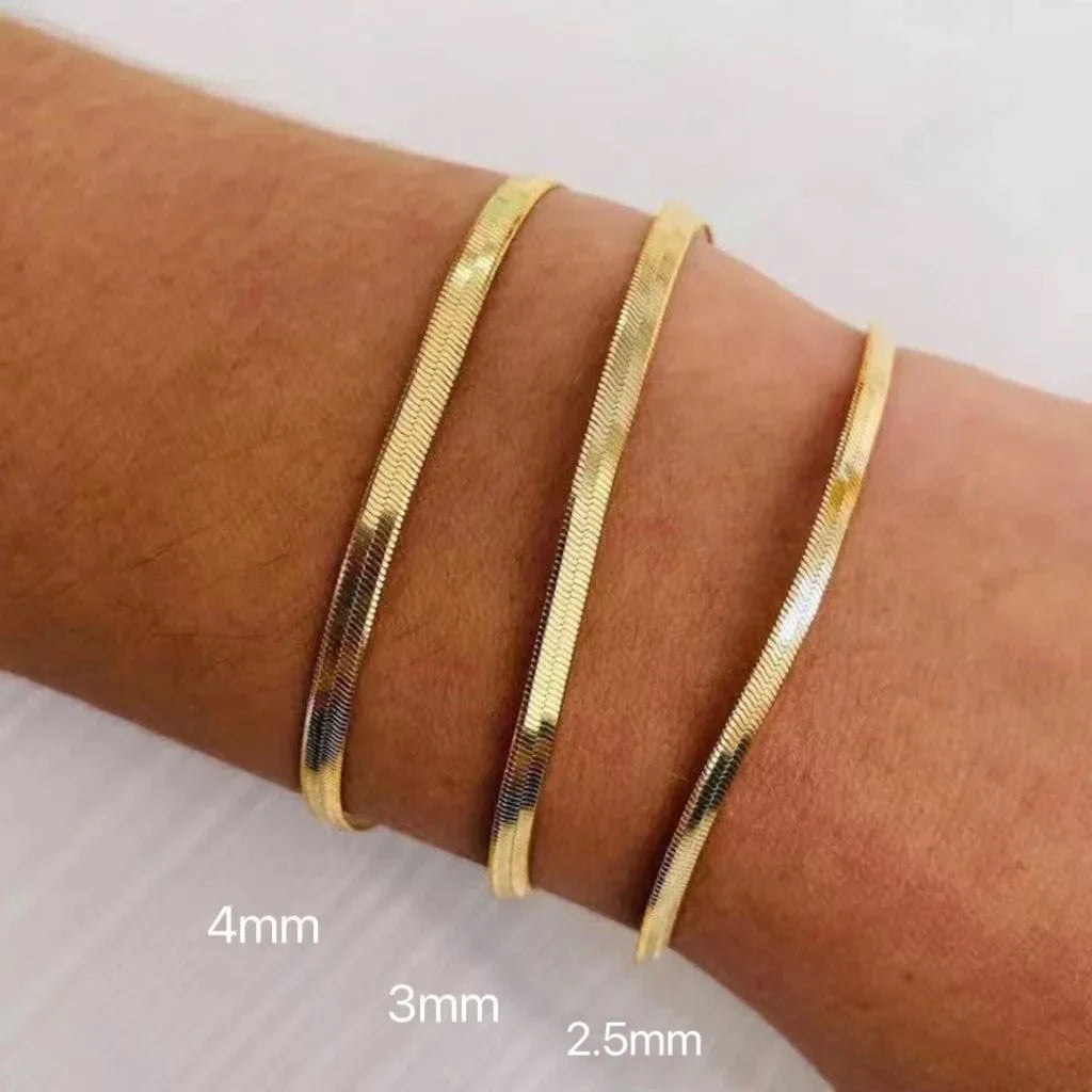 Minimalist Gold Bracelet