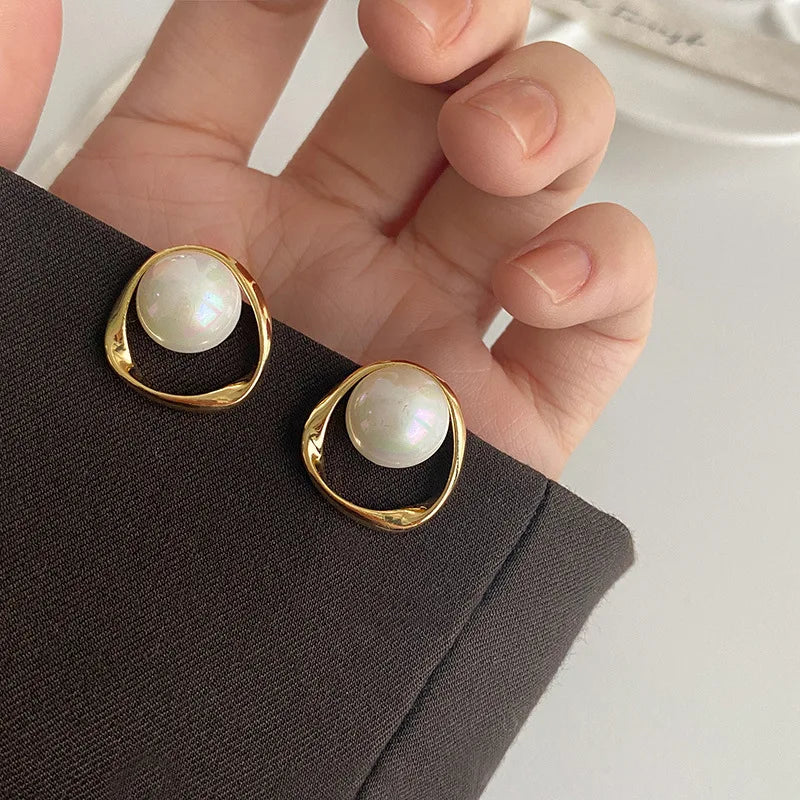 Round Pearl Studs